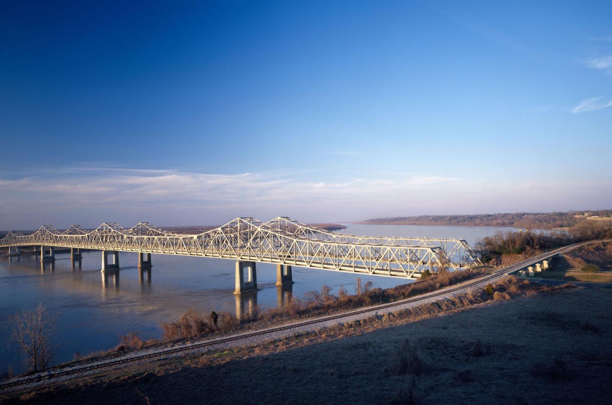 The Bridges Hotel Natchez Esterno foto